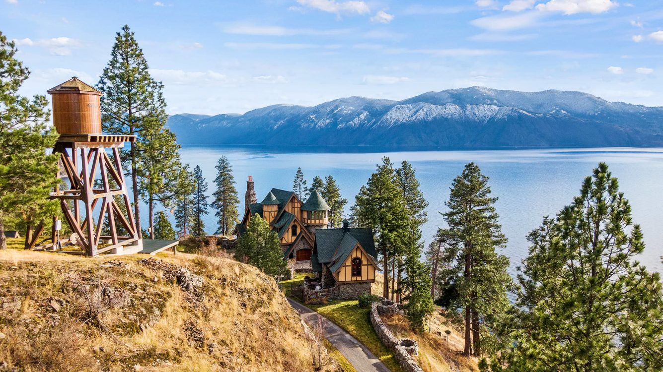Cozy mountain retreat with Scandinavian vibe on beautiful Lake Tahoe